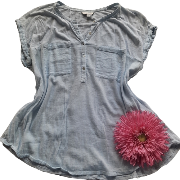 Lucky Brand Tops - Lucky Brand Crew Neck Lightweight Top Blouse